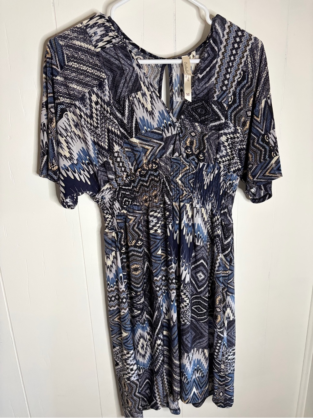 Cristinalove Navy and White Geometric V-Neck Midi Dress